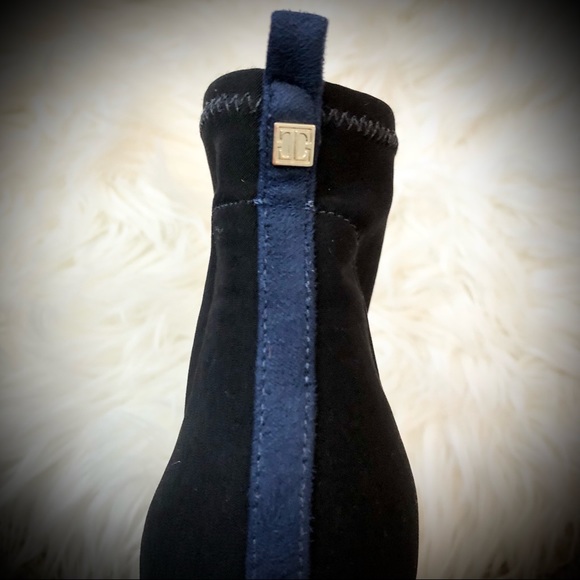 Beautiful Ivanka Trump Blue Suede/Black Elastic Ankle Boots - Picture 8 of 12